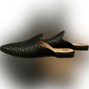Vintage Foundry black leather woven flats, slides, size 8, good condition